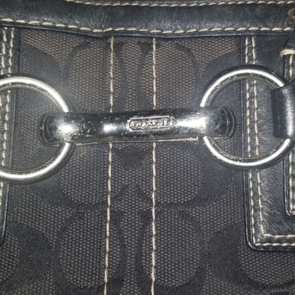 Coach - Picture 5 of 7